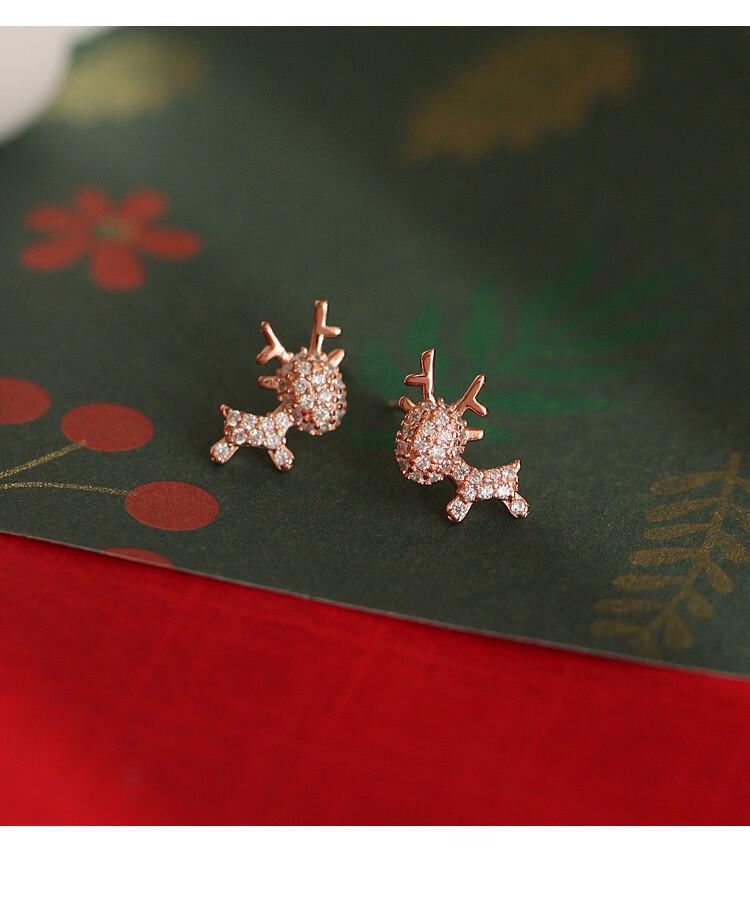 S925 Sterling Silver Deer Motif Christmas Reindeer Earrings, Elegant and Fashionable with Dazzling Diamonds