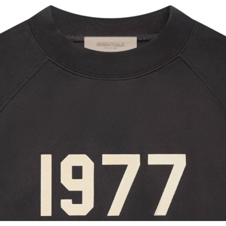 Fear of God Essentials 1977 Series SS22 Crewneck With Flock Logo Pullover Sweatshirt Men Sweatshirt Black-Iron FOG-SS22-158