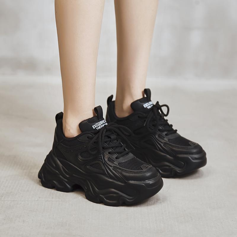 

Женские кроссовки на толстом каблуке 2024 года, на шнуровке, на вулканизированной платформе, женские дышащие повседневные кроссовки на толстой подошве для ходьбы 36 чёрный