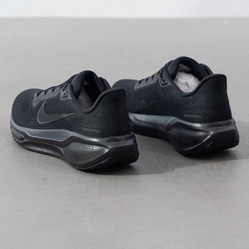 Nike Men's Pegasus Road Running Shoes