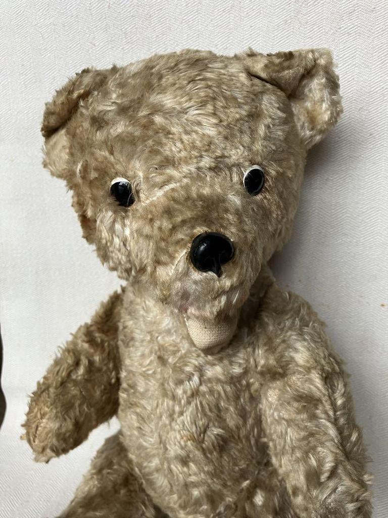 [USED] Teddy bears found at a Slovenian flea market. Slovenian antiques.