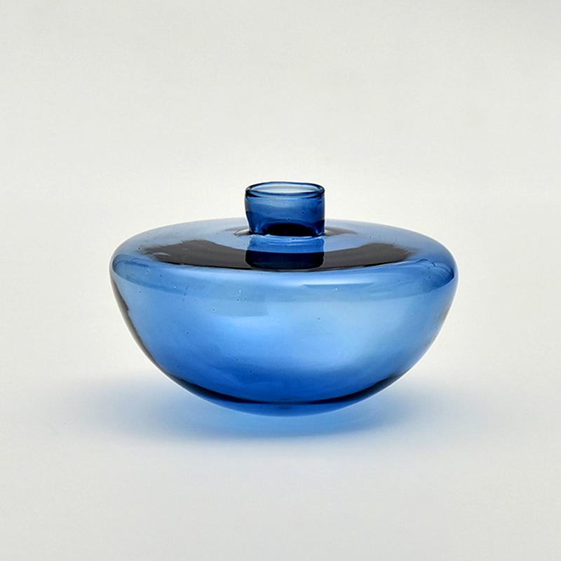 1PCS Half-Moon Shaped Decorative Bowl Creative Multi-functional Blue Aroma Diffuser Bottle Colorful 12.5x8.5cm