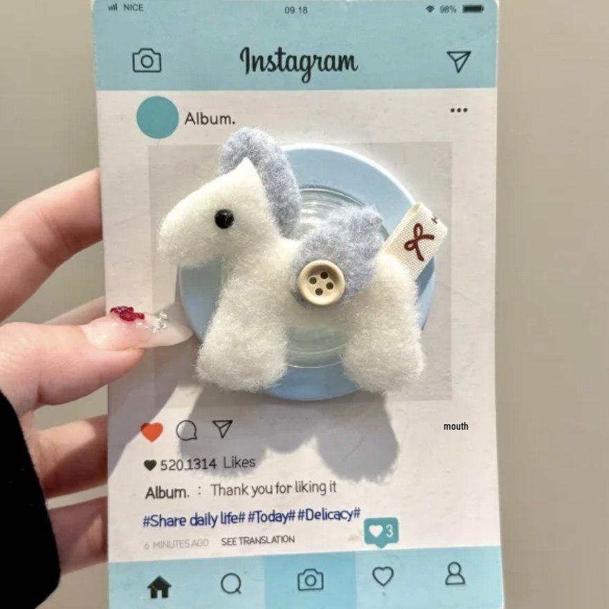 

Plush 3D Horse Magnetic Phone Stand with Strong Adsorption