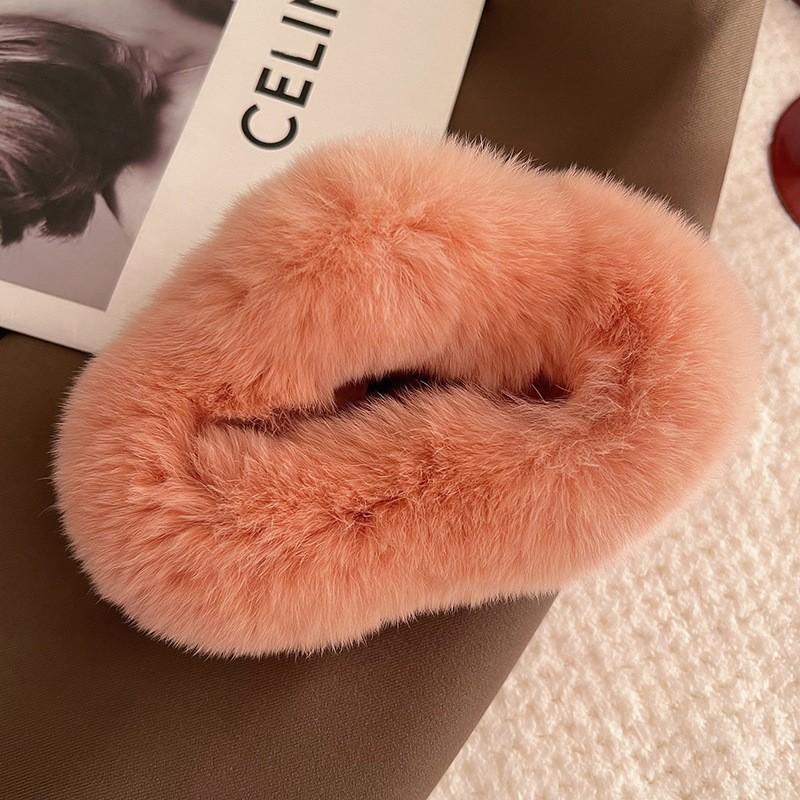 

Autumn/Winter Women s Large Hair Clip 15cm Elegant Plush Shark Clip for Back of Hair Updo