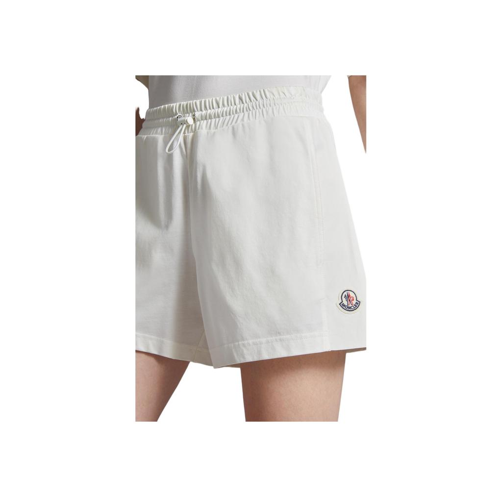Moncler Gładkie luźne szorty casualowe z ściągaczem Damskie szorty Białe J10938H0001689AJU034