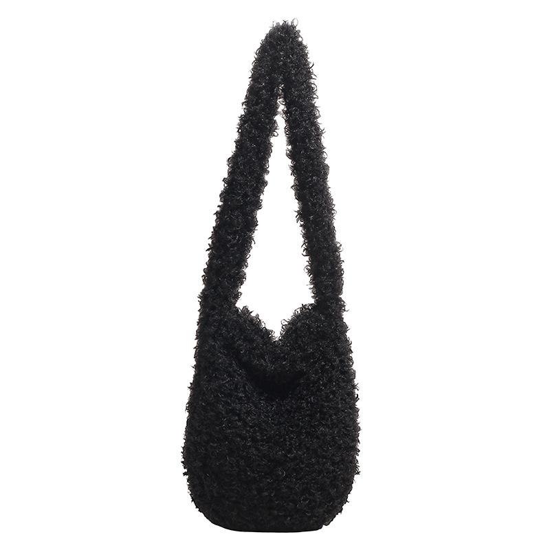 

Мягкая пушистая меховая наплечная сумка на осень/зиму 2025 - Вместительная универсальная сумка-тоут кроссбоди чёрный