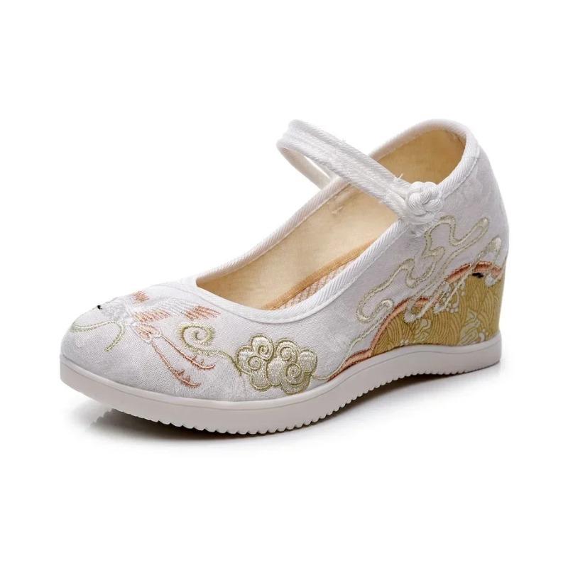 Autumn Elevator Shoes Woman Casual Harajuku Chinese Ethnic Style Canvas Vintage Embroidered Cloth Hanfu Shoes Women Zapatos
