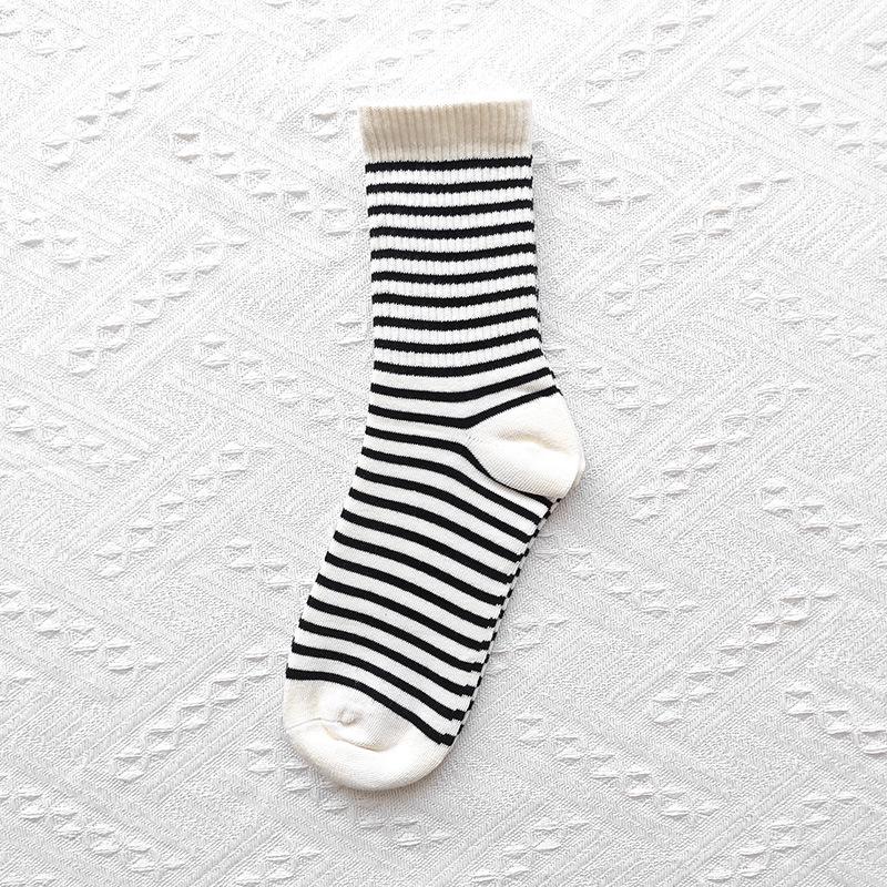Women's Versatile Stripe Mid-Calf Socks - Japanese Cotton, Textured, Casual, Over-the-Knee, Autumn/Winter