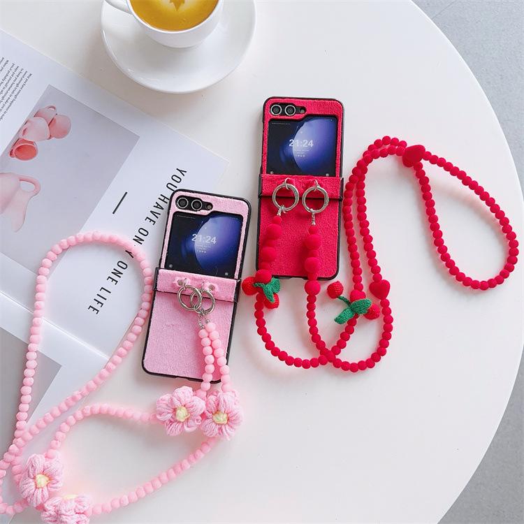 Applicable To Samsung ZFlip6 Autumn and Winter Plush Zflip5 Flower Love Plush Messenger Lanyard Zflip4 Protective Case