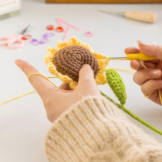 Handmade Crochet Potted Flower Artificial Knitted Flower Bouquet Forever Flower Gifts for Mother's