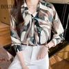 Fashion Woman Blouses Autumn Shirts For Women Abstract Striped Basic Womens Tops Luxury Women's Lapel Blouses Print Elegant