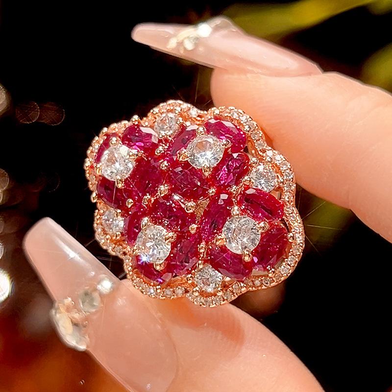 

Популярные украшения Медь с золотым покрытием Имитация красного корунда Микровставка Легкая роскошь Розовое золото Набор украшений Женский