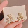 Fashion and elegance, atmospheric bow pearl earrings, women's design sense, versatile, exquisite stud earrings, sweet temperament, ear jewelry