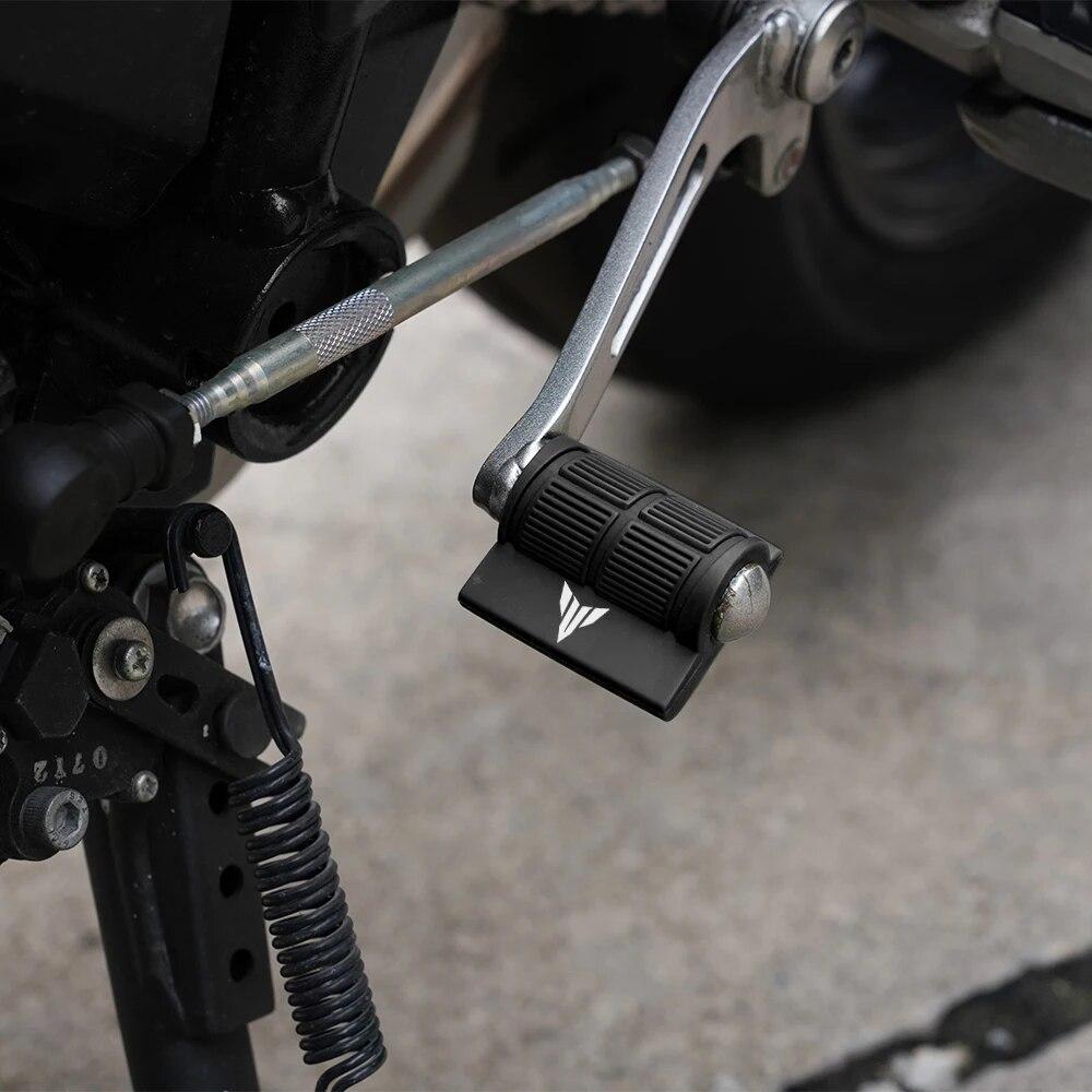 For YAMAHA MT07 MT 07 MT09 TRACER MT10 MT03 FZ6 FZ1 XJ6 Motorcycle Gear Shift Pad Protector Shift Gear Lever Pedal and Keyring