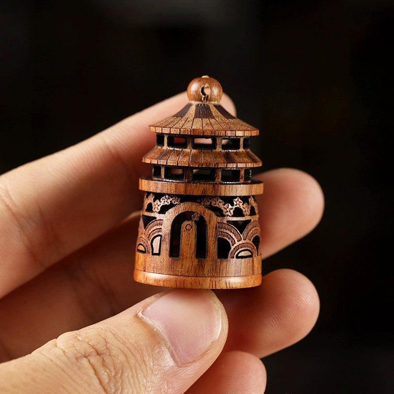 Wood Hollow Carved Aromatherapy Bottle Mini Vase Pagoda Car Hanging Decoration Fragrance Diffuser Bottle Sealed Jar Pendant