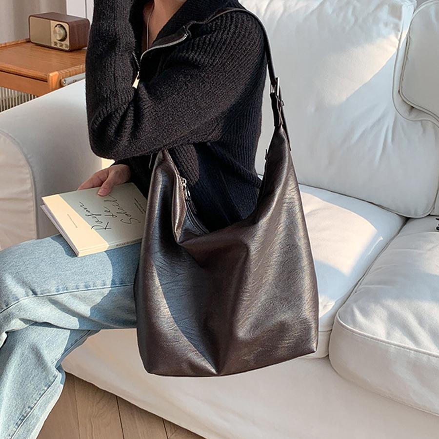 Korean casual soft pu leather commuter Tote bag large capacity niche designer fashi shoulder underarm bag female purse handbag