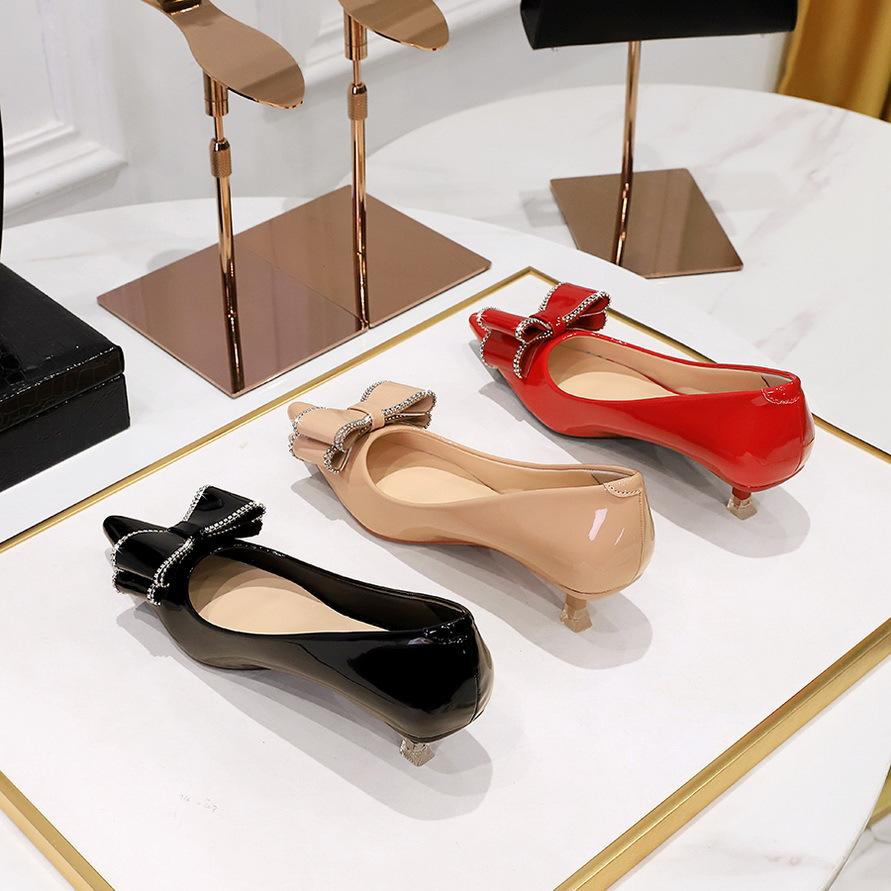 237-H35 Korean version of fashion banquet women's shoes, thin heel, medium heel, shallow mouth, pointed head, patent leather rhinestone bow women's sh