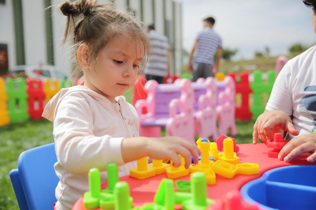Educational Building Blocks Screw King 64 Pieces