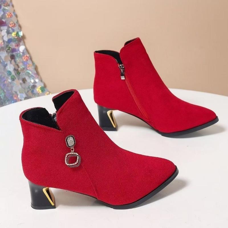 

Осень и зима новая модная обувь женские замшевые ботинки универсальные бархатные красные на высоком каблуке матовые модные ботинки 43