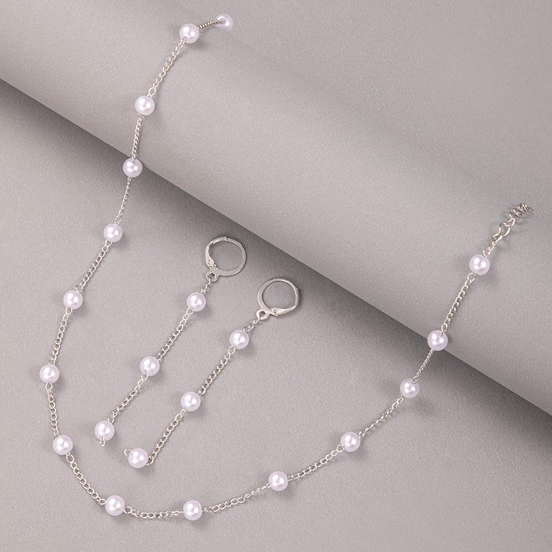 

Accessories temperament simple fashion accessories set niche elegant personality geometric imitation pearl necklace women срібний