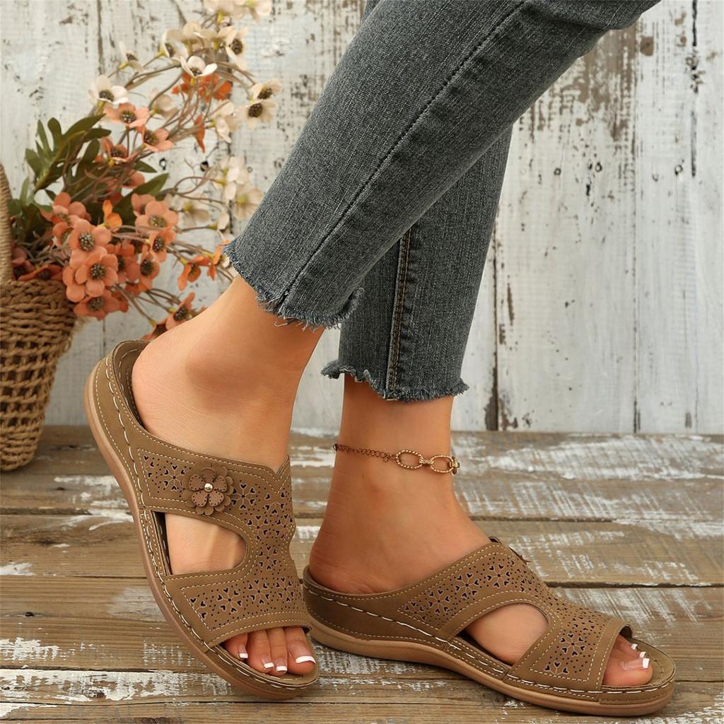 Women's Fashionable Casual Plus-Size - Hollow-Out Sandals