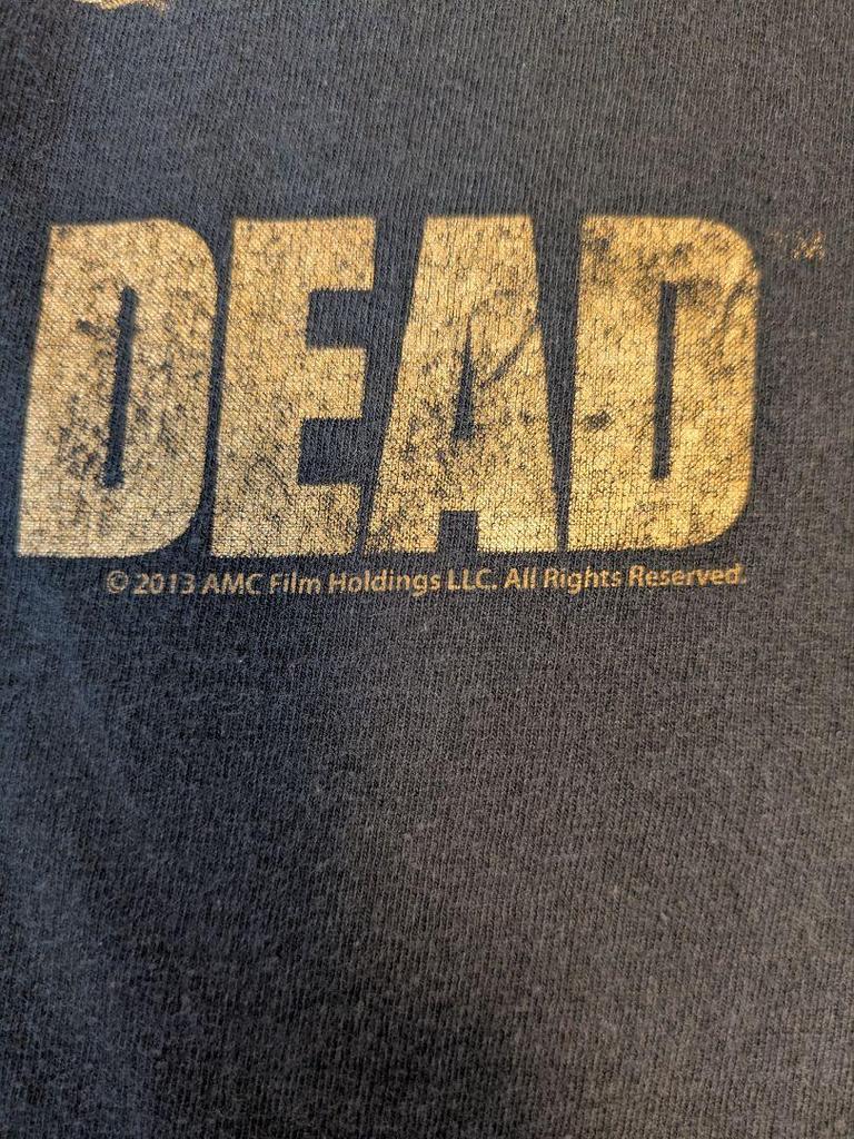 [USED] Officially Licensed THE WALKING DEAD T-shirt, Black, Size L/XL, Used.