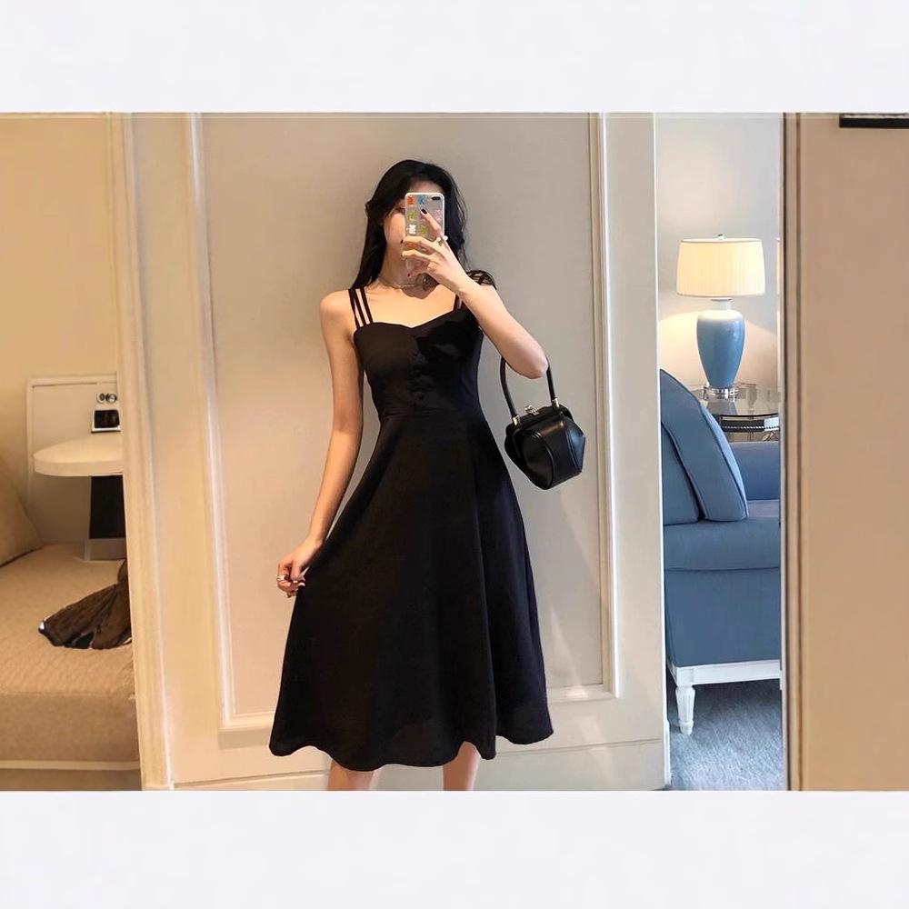 

2025 Ретро Черное Приталенное Платье-Комбинация с Открытыми Плечами M чёрный