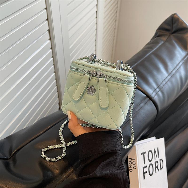 Rhombus chain bag women's spring and summer new niche shoulder messenger bag high-end box small square bag