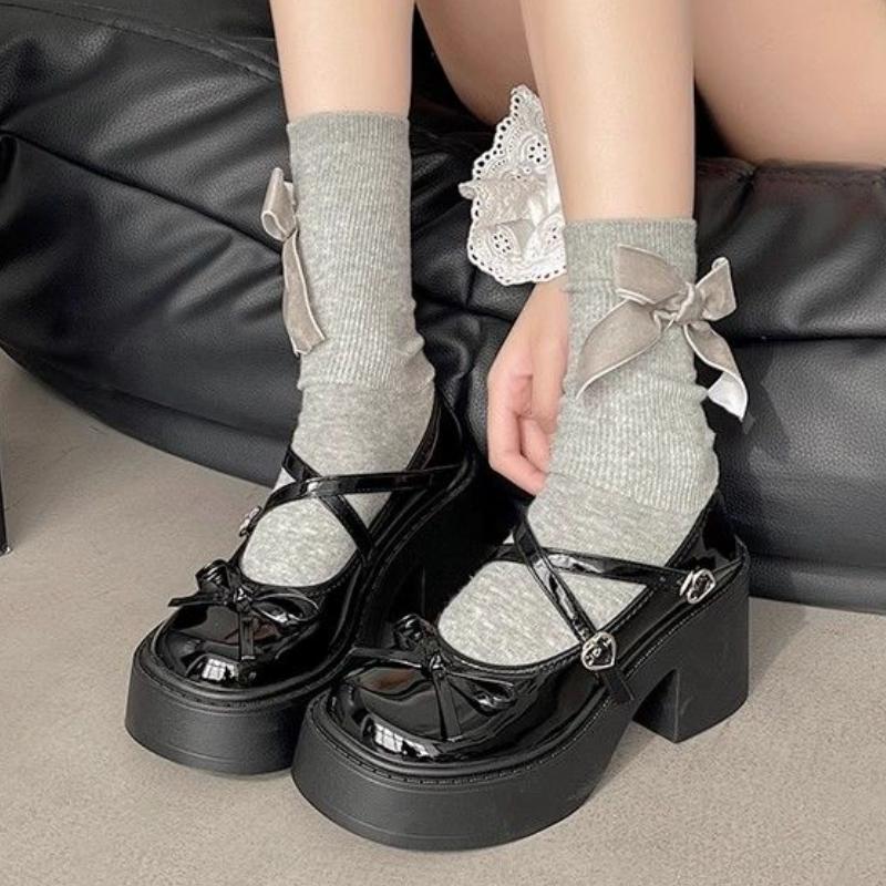 

Распродажа женской обуви 2024 года, модные женские туфли-лодочки с круглым носком, осенние туфли-лодочки с пряжкой-бабочкой, однотонные туфли на платформе и толстом каблуке 40 чёрный