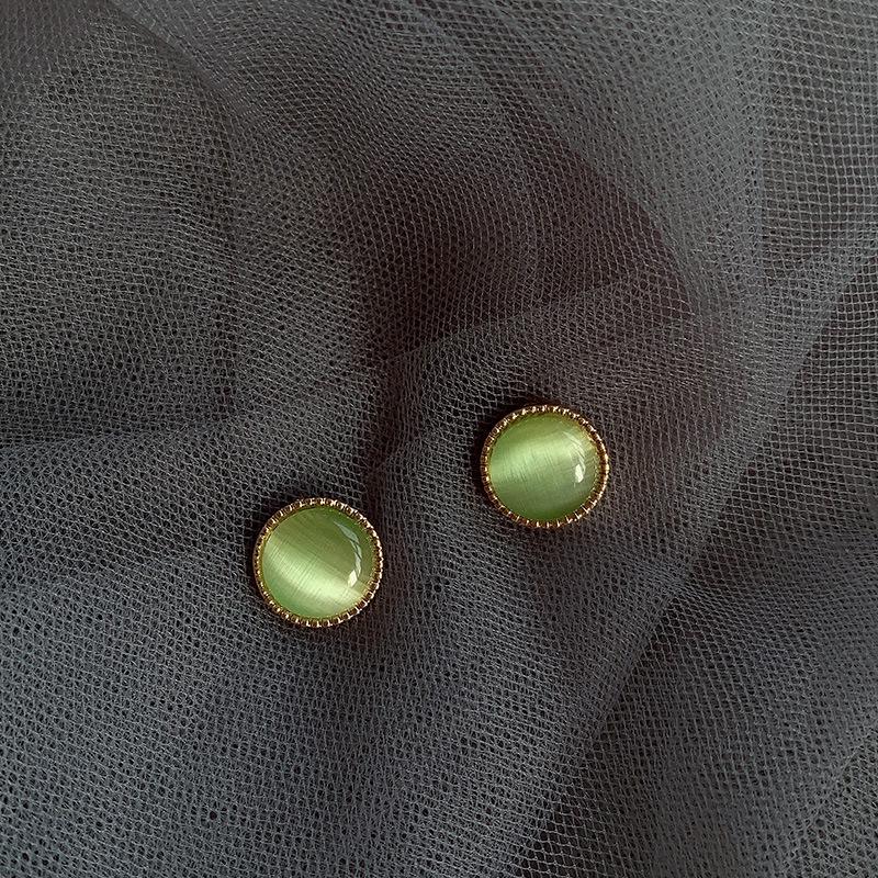 Cercei cu Flori din Piatră Ochi de Pisică Acul de Argint - Accesoriu de Modă Elegant, Versatil pentru Femei