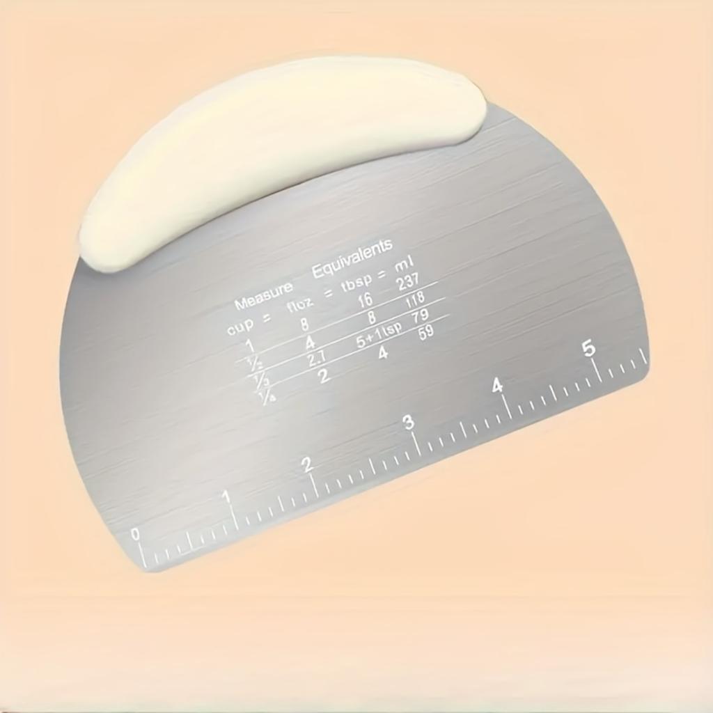 1 Piece Multi-Functional Stainless Steel Pastry Spatula with Measuring Ruler , Great for Cutting Bread, Pizza, Cake .
