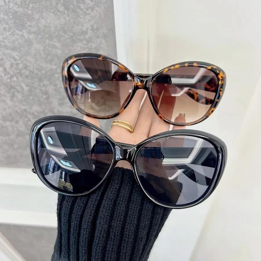 Designer Brand Cat Eye Sunglasses Women Men Colorful Cateye Frame Sun Glasses Female Mirror Colors Cool Fashion