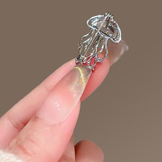 Women Brooch Blue Faux Crystal Jellyfish Shape Lapel Pin Suits Coats Bags Scarves Badge Versatile Accessory