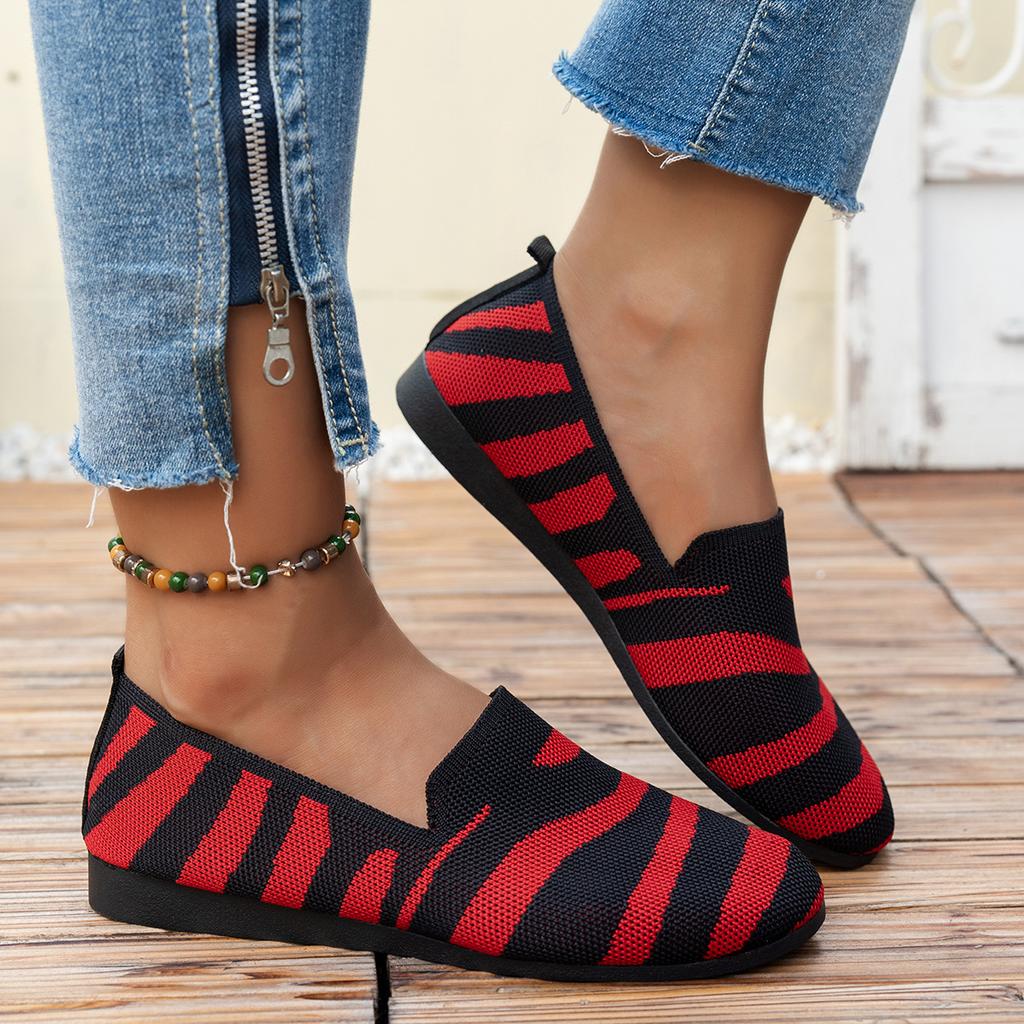 New Fashionable Round Toe Flat Bottomed Women's Shoes with A Shallow Mouth and Lazy Fit, Plus One Foot Casual Knitted Single Shoes