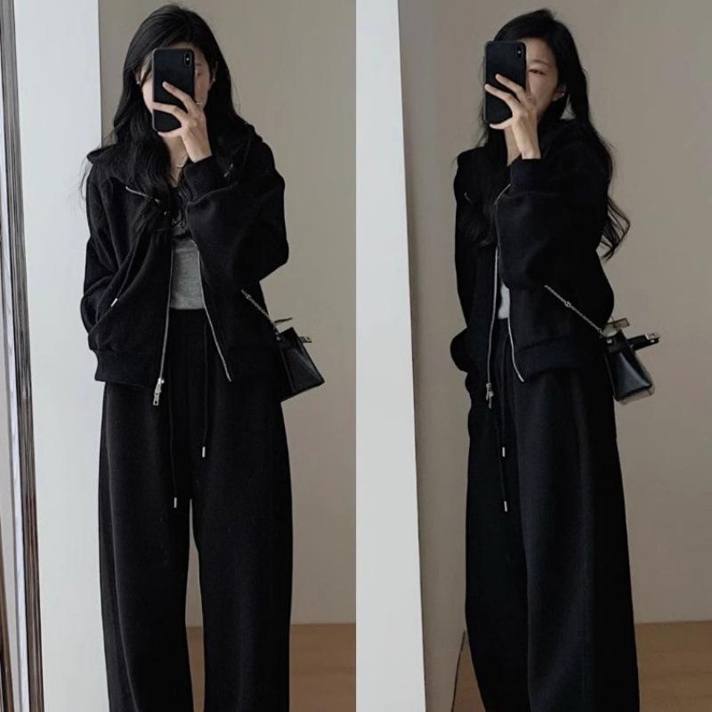 Women's Hong Kong Style Autumn-Winter Casual Sweatshirt & Wide-Leg Pants Set - Age-Reducing, Slimming, Hooded Two-Piece for Running
