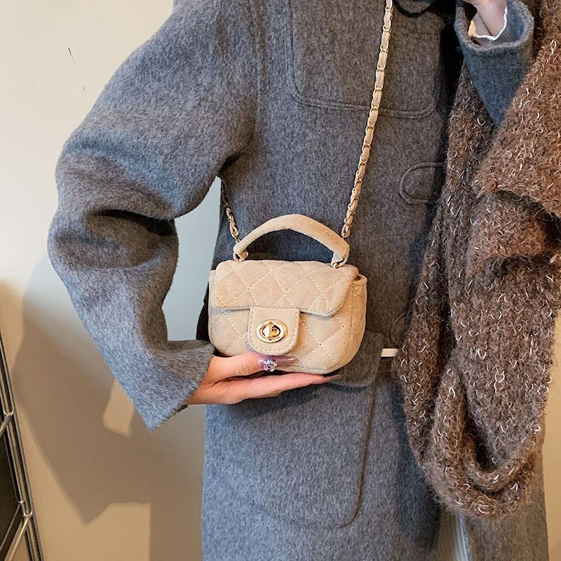 Mini Shoulder Bag 2023 New Winter Street Fashion Embroidered Crossbody Bag бежевый