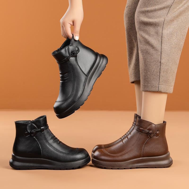Cotton shoes with plush insulation for middle-aged and elderly women middle-aged leather shoes  autumn and winter short boots