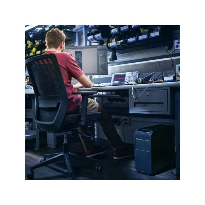 Workstation HP Z4 G5 w3-2425 SSD 1TB 32GB DDR5 Xeon W sin gráfica Windows 11 Pro