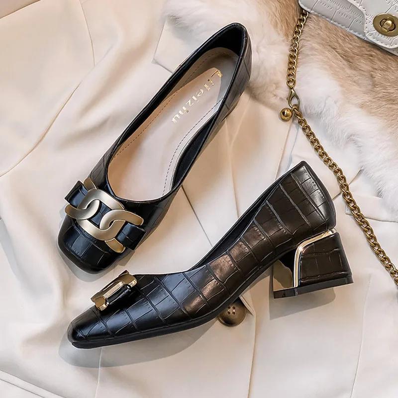 Women Shoes Fashion Pumps Fashion Leather Stone Pattern High Heels Shoes Girl Metal Decoration Casual Dress Shoes