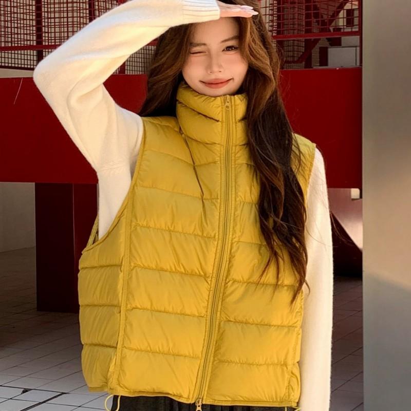 Womens Lightweight Puffer Vest Short Sleeveless Stand Collar Warm Casual Outerwear Winter