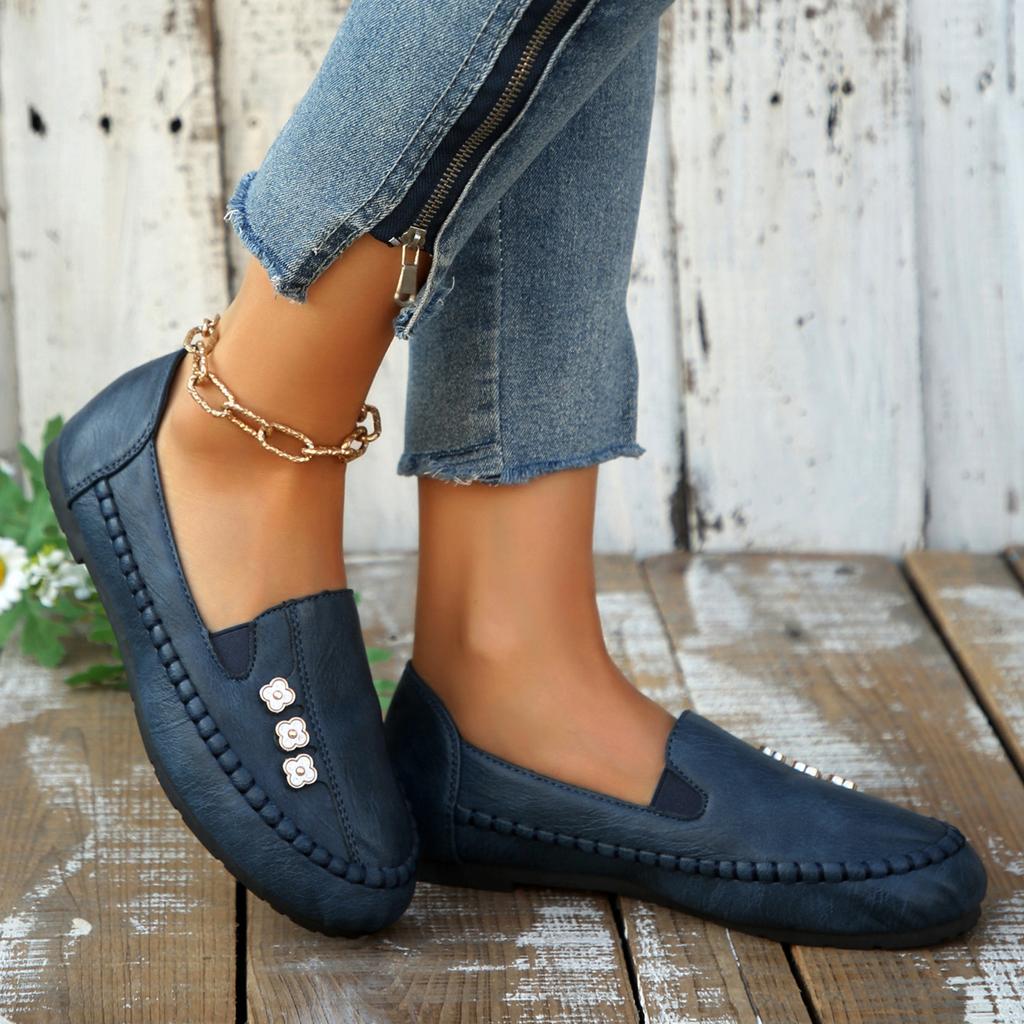 Women's Slip On Loafers Casual Driving Moccasin Shoes Lightweight Flexible Sole Comfortable Fit Durable Construction