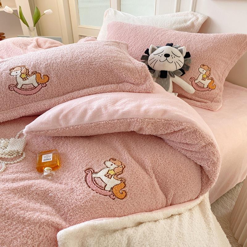 Ins Winter Thickened Teddy Velvet Yellow Towel Embroidered Christmas Tree Milk Velvet Four-piece Coral Velvet Set