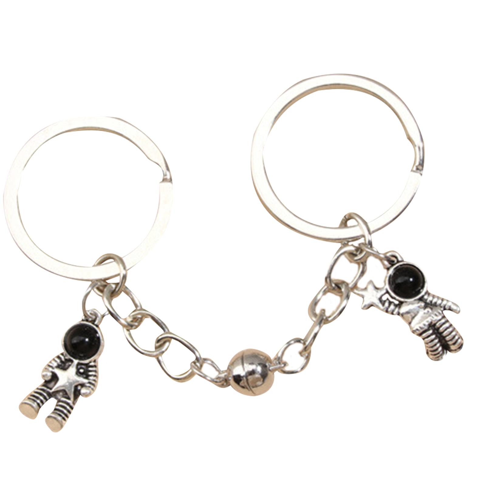 2 Pieces Astronaut Spaceman Keyring Friendship Birthday Gift for Best Friends