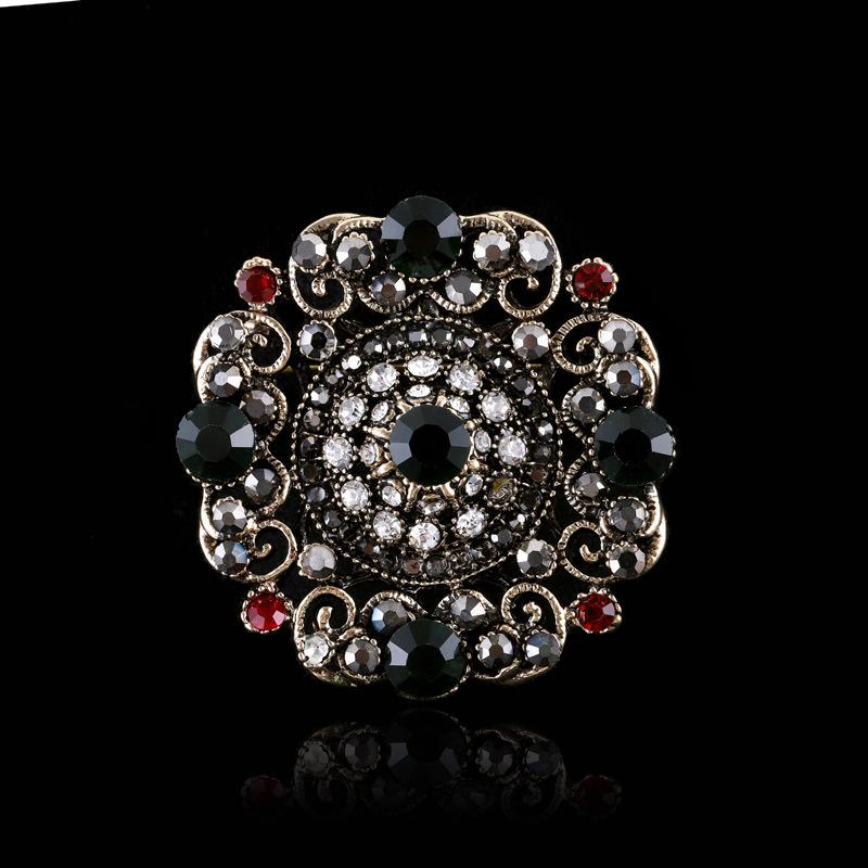 Baroque Style Vintage Women Men Crystal Brooch Retro Badges Lapel Pin Party Corsage Jewelry Accessories