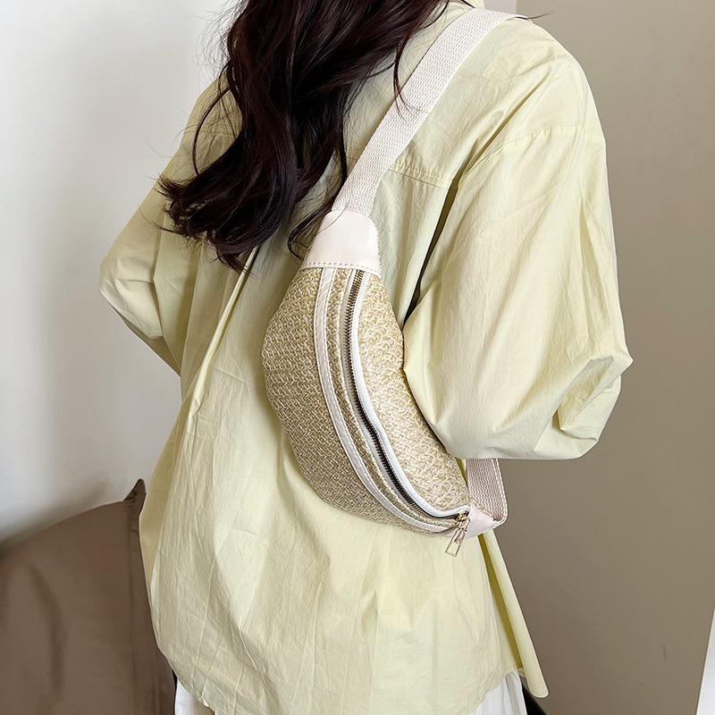 New woven shoulder bag women's bag fashion trend breast bag casual versatile messenger beach bag tide