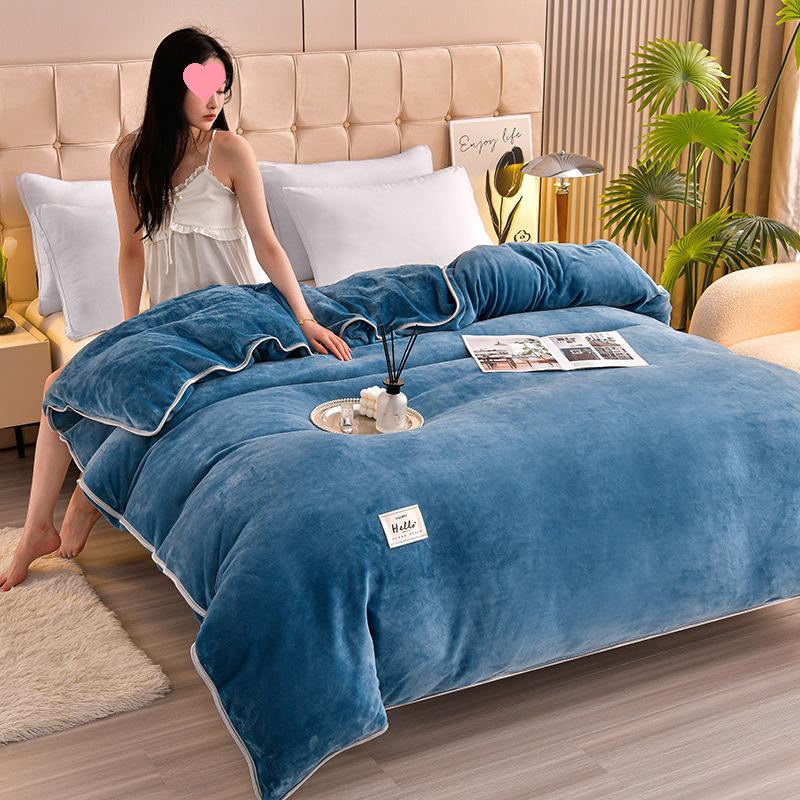 2026 Solid Color Thickened Milk Velvet Flannel Duvet Cover