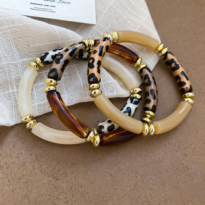 French Geometric Resin Bracelet: Irregular, Retro, Versatile, High-End Fashion Jewelry.