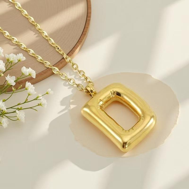 European and American titanium steel non-fading gold English letter necklace stainless steel bubble hip-hop letter pendant collarbone chain