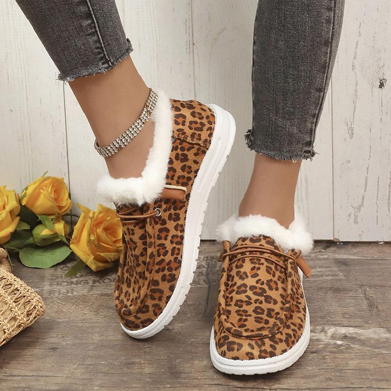 Fashion Trendy Flat Bottom Women's Shoes 2024 Winter Leopard Print Design Versatile Flat Bottom Sleeve Foot Plush Oversized Snow Boots