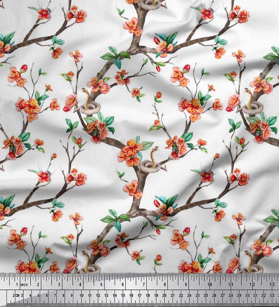 

Тканина Soimoi Japan Crepe Satin Тканина з квітковим принтом «Змія, листя та квіти» на метри 42 дюйми 42 Inch Wide - Poly Crepe білий